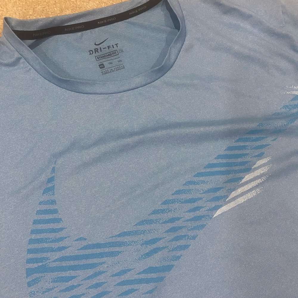 Nike Dri - fit t-shirt